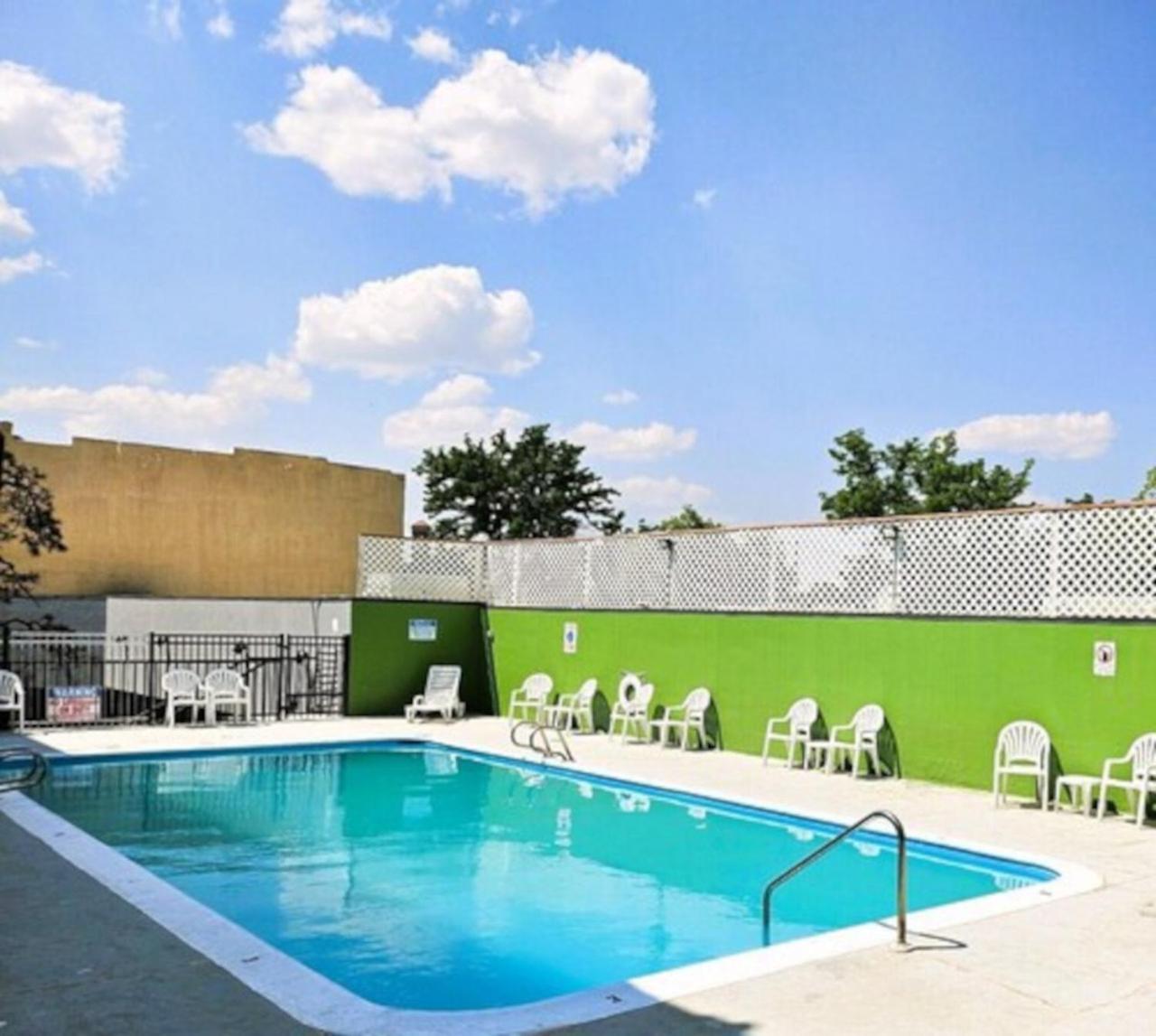 Super 8 By Wyndham Great Falls City Center Luaran gambar